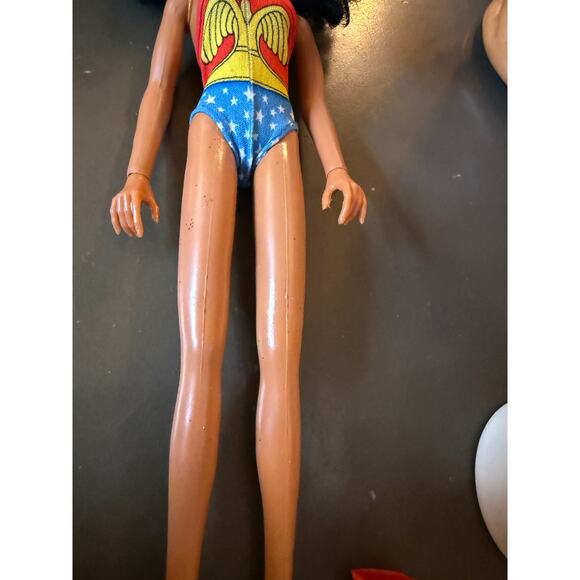 Vintage 1976 Original Mego Corp. DC Comics WONDER WOMAN Action Figure Doll - Picture 13 of 13